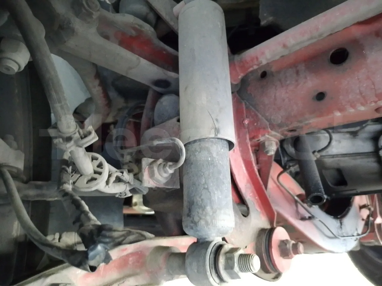 Iveco Daily A50C/19/H - EUR3 - 92kW -6.948m - front shock absorbers right