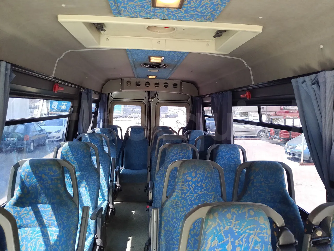 Iveco Daily A50C/19/H - EUR3 - 92kW -6.948m - reverse view middle aisle