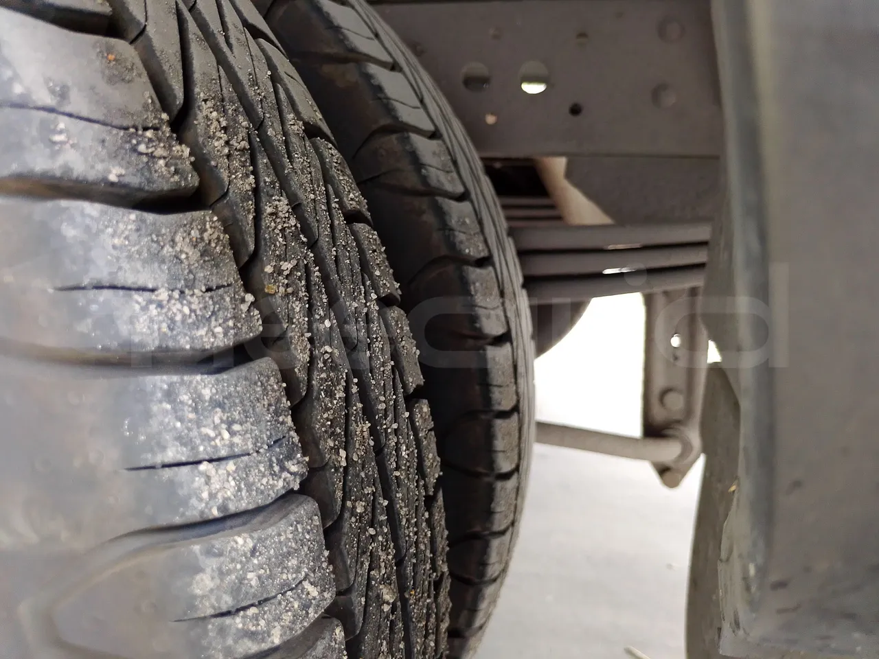 Iveco Daily A50C/19/H - EUR3 - 92kW -6.948m - tread condition third axle tires right