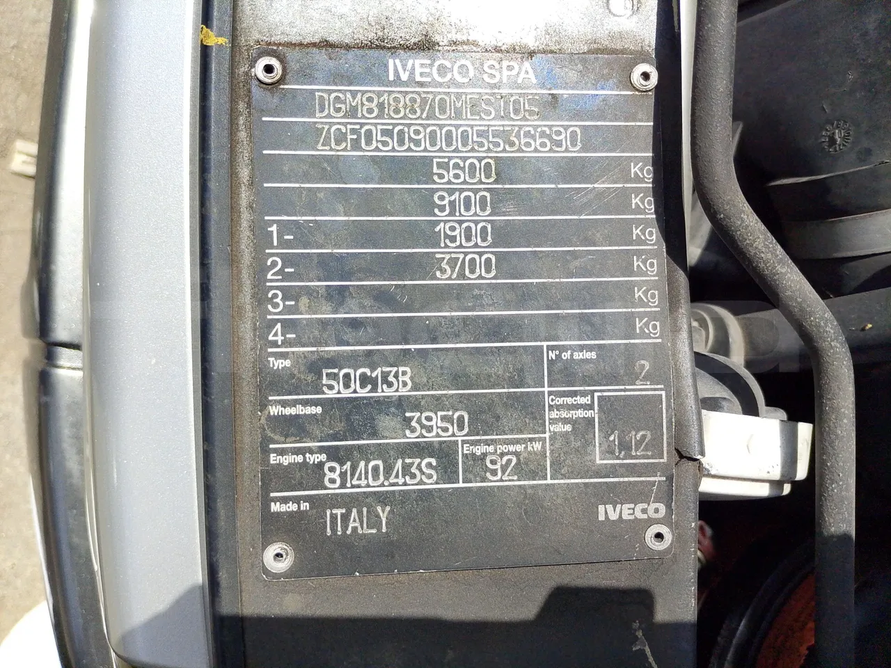 Iveco Daily A50C/19/H - EUR3 - 92kW -6.948m - vehicle plate photo