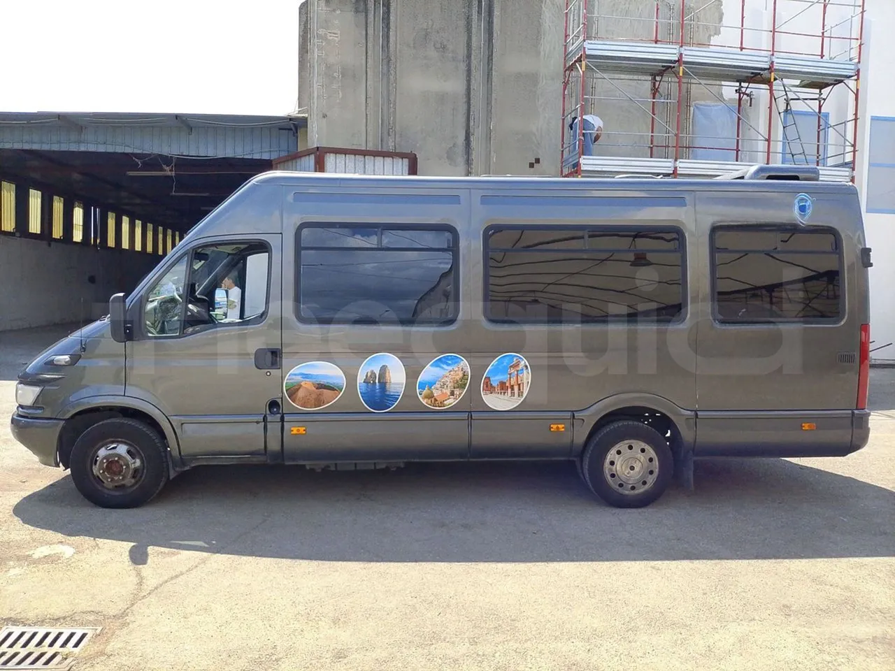 Iveco Daily A50C/19/H - EUR3 - 92kW -6.948m - left side photo