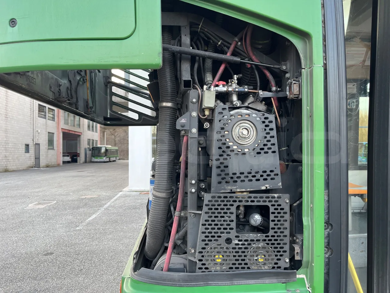 Irisbus Citelis PS09D1 PS09D1-98  - Euro5 - 213kW - 11.990mt - air conditioning compressor