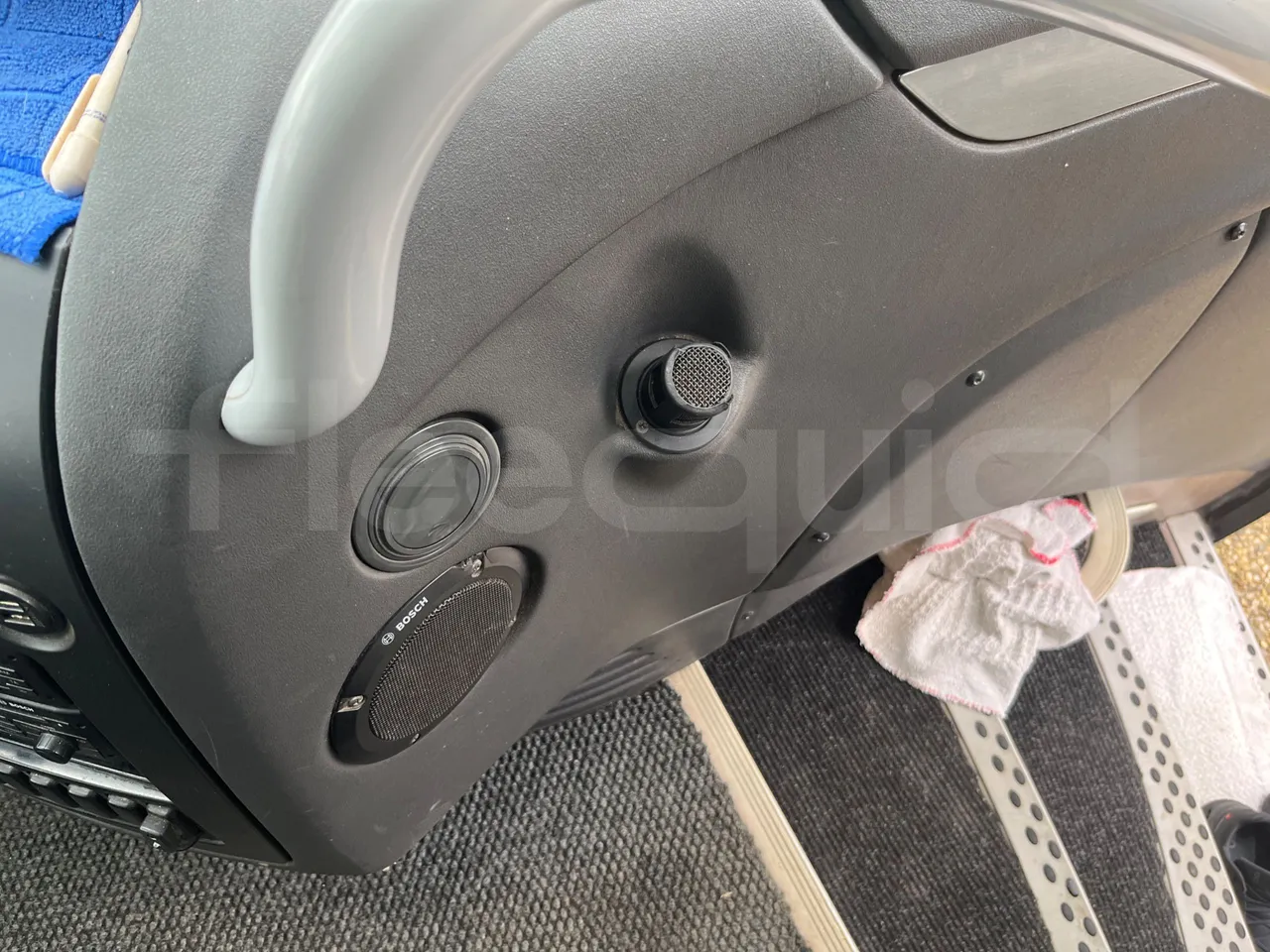 Irizar i6   12.37 - Euro6 - 320kW - 12.200mt - hostes microphone accessories photo