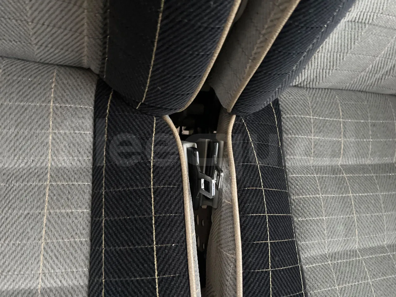 Irizar i6   12.37 - Euro6 - 320kW - 12.200mt - single seat detail