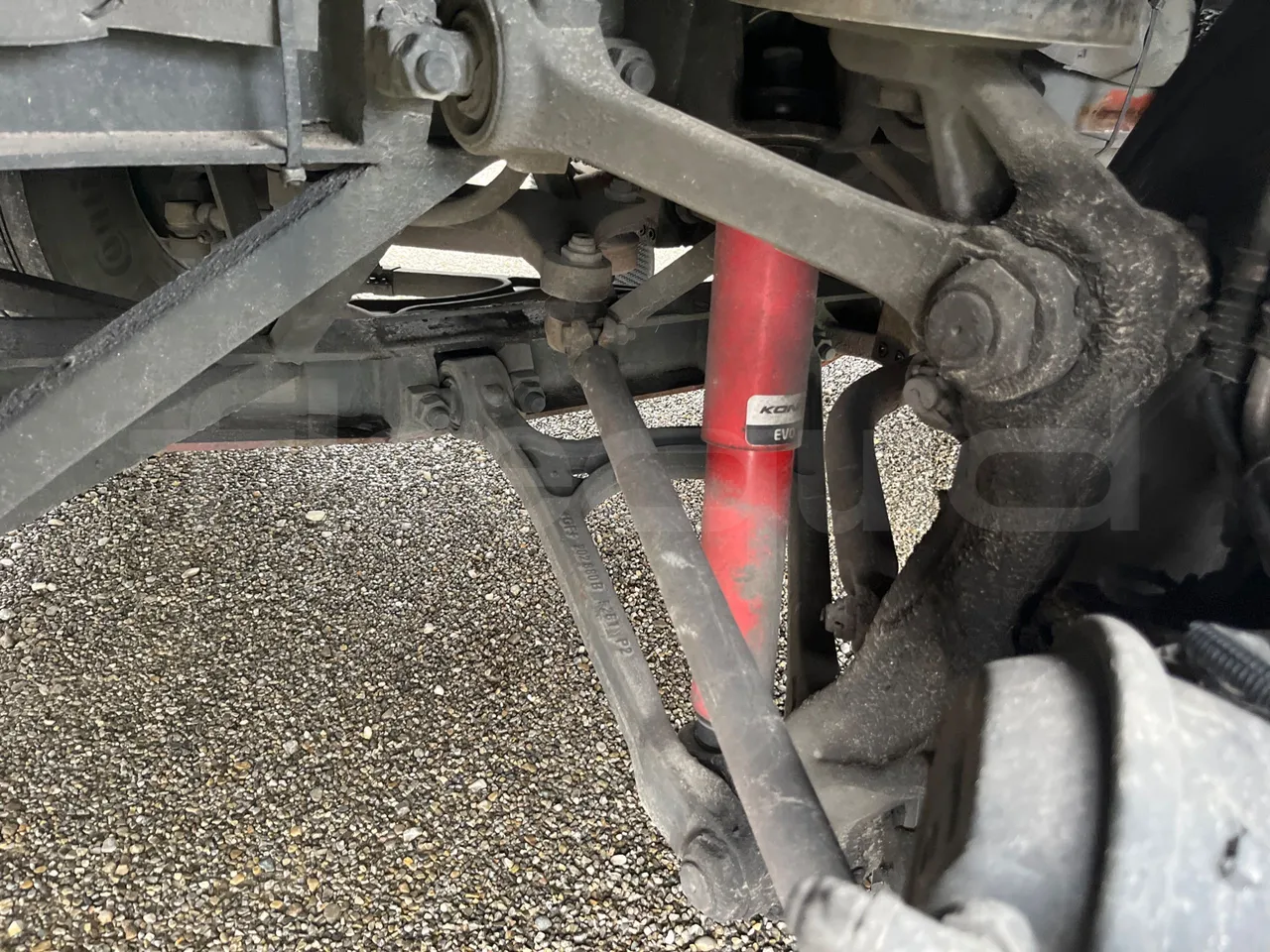 Irizar i6   12.37 - Euro6 - 320kW - 12.200mt - front shock absorbers left