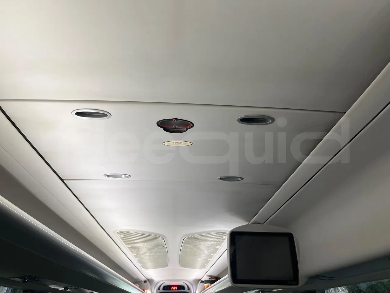 Irizar i6   12.37 - Euro6 - 320kW - 12.200mt - roof hatch 1