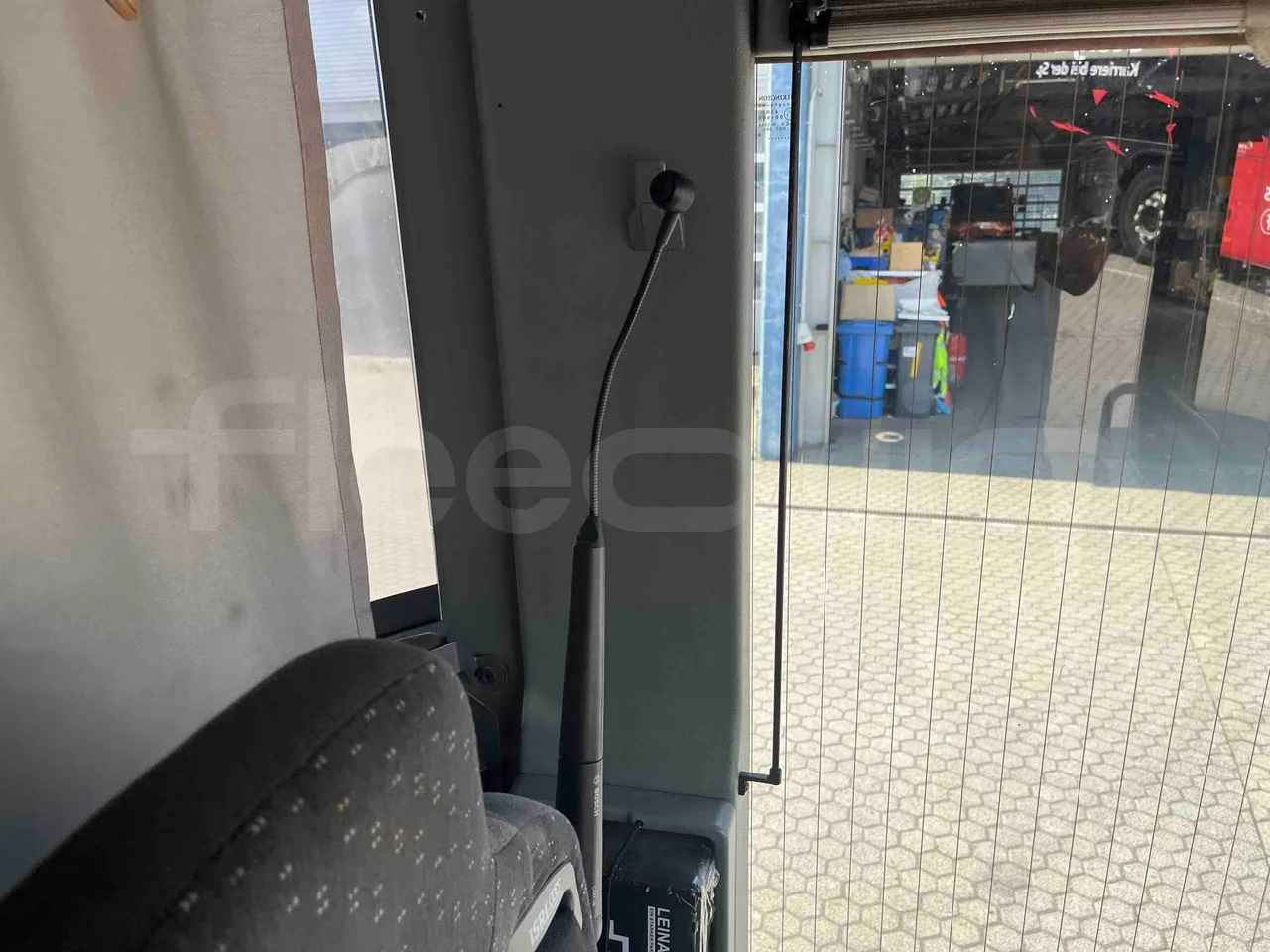 Setra S412 - Driver Microphone