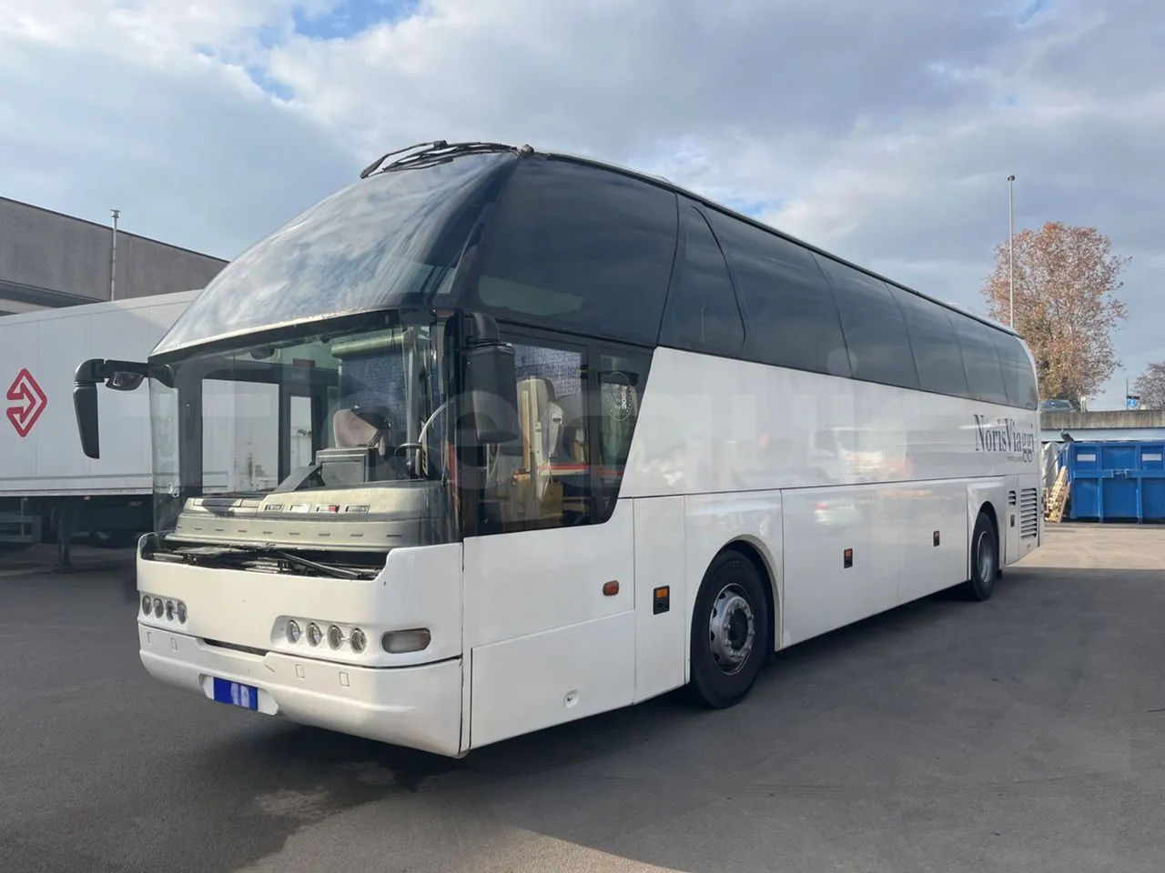 Neoplan Starliner N516SHD - EUR3 - 338kW - 12m - 3/4 front left