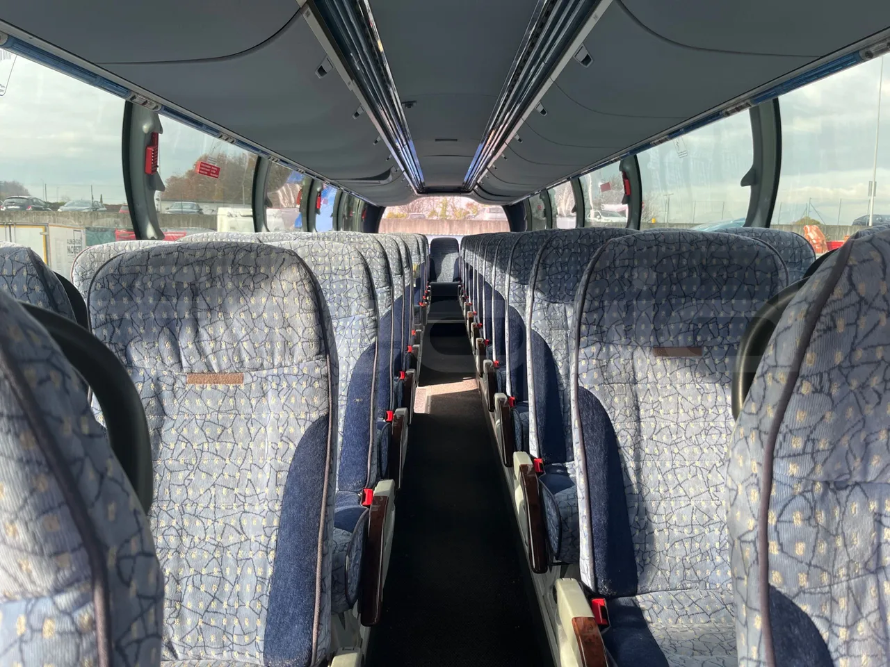 Neoplan Starliner N516SHD - EUR3 - 338kW - 12m - interior reverse seats driver height