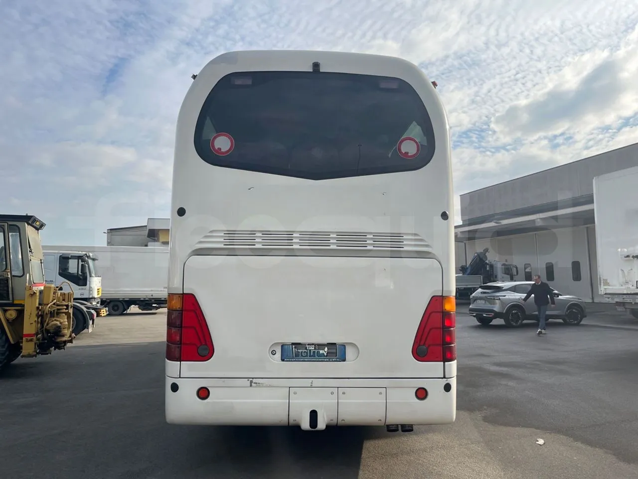 Neoplan Starliner N516SHD - EUR3 - 338kW - 12m - rear hatch closed
