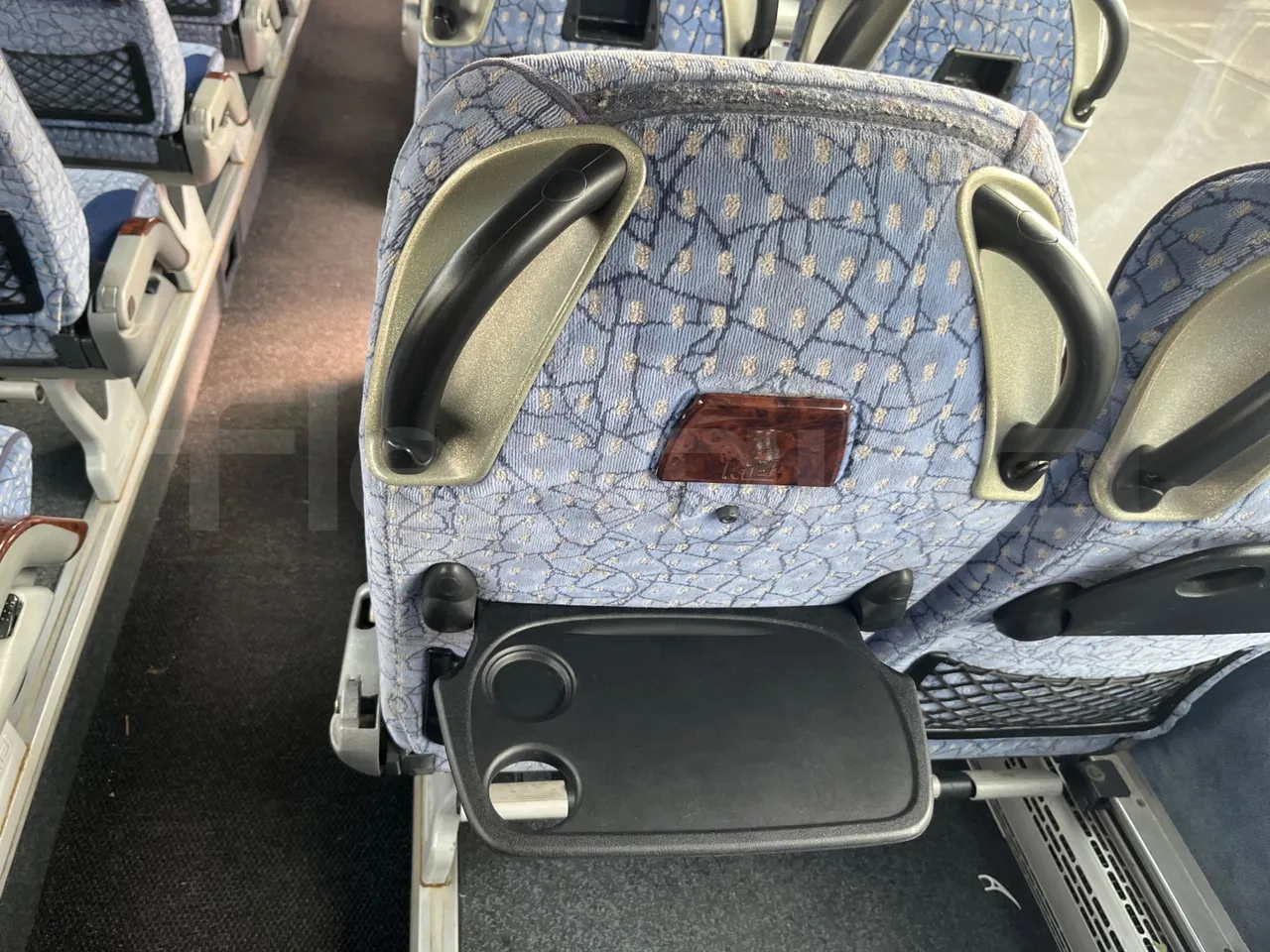 Neoplan Starliner N516SHD - EUR3 - 338kW - 12m - table detail photo