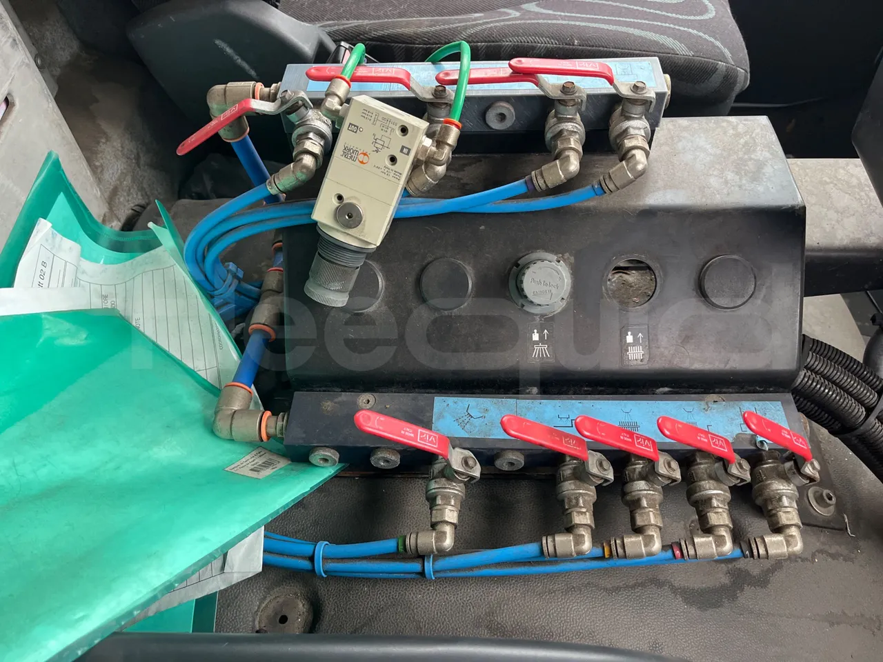 Iveco Faun Viatek 160/150 E4 SK600 - Euro5- 160kW - 6.917mt - command unit indicators