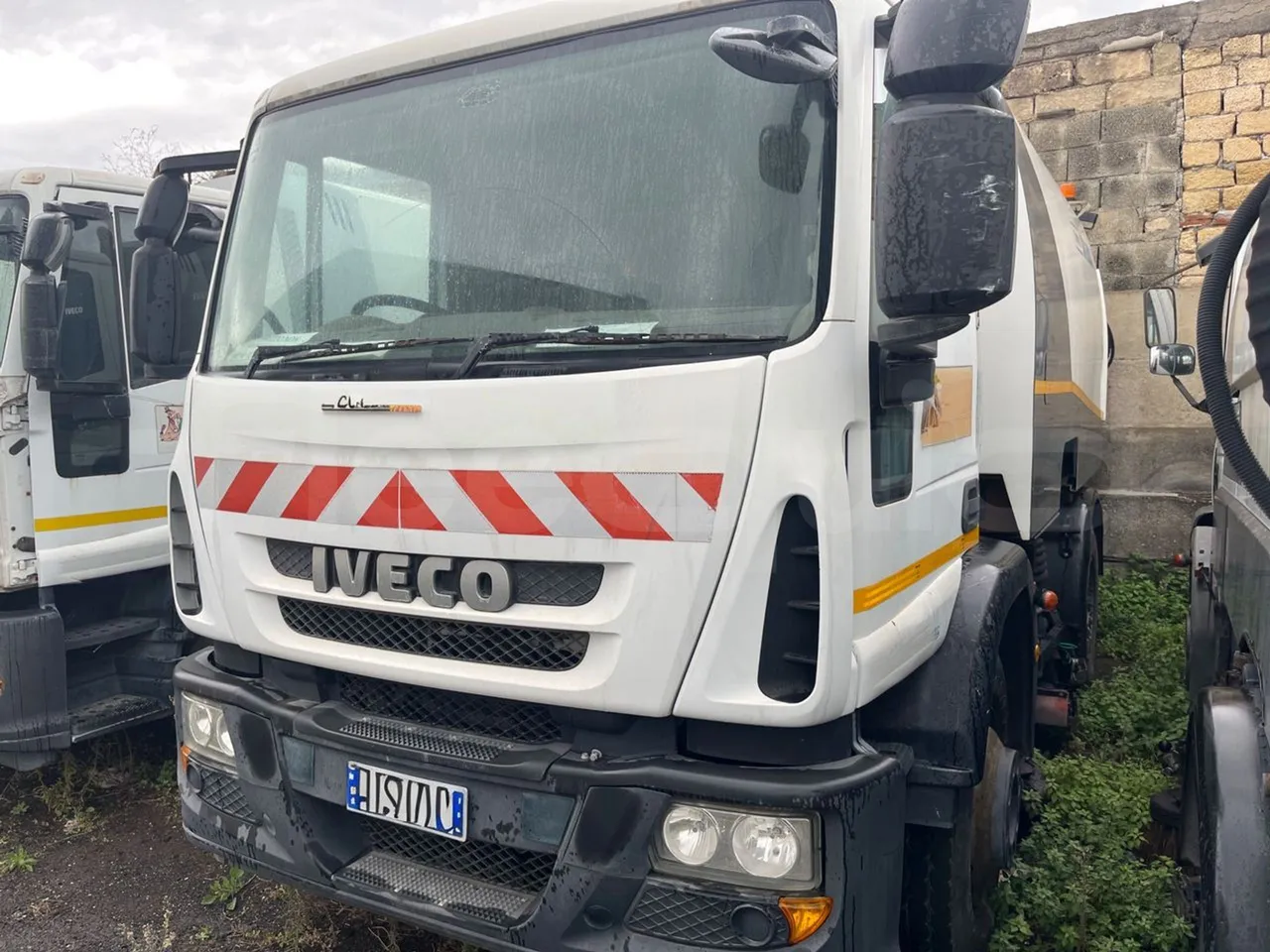 Iveco Faun Viatek 160/150 E4 SK600 - Euro5- 160kW - 6.917mt - 3/4 front left