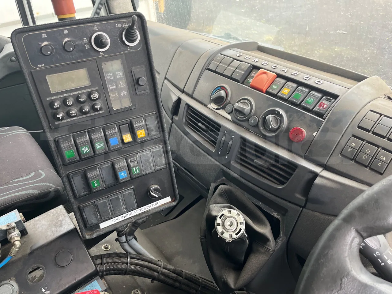 Iveco Faun Viatek 160/150 E4 SK600 - Euro5- 160kW - 6.917mt - handrails photo