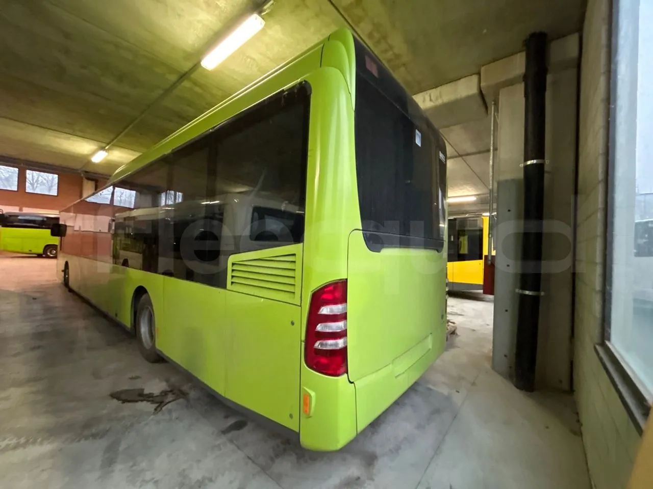 Mercedes-Benz Citaro O 530 LE - Euro5 - 220kW - 13.057mt - 3/4 left rear side