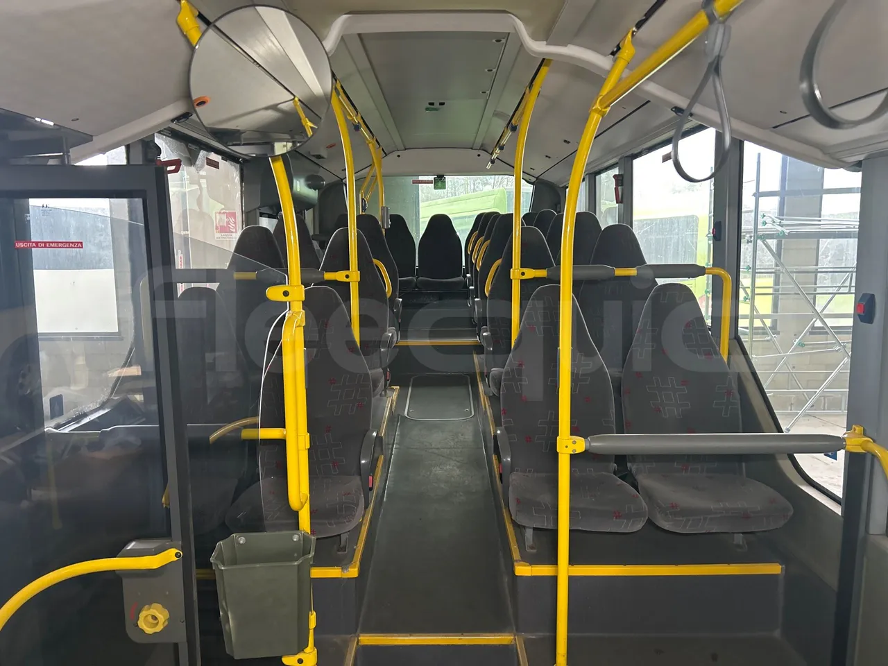 Mercedes-Benz Citaro O 530 LE - Euro5 - 220kW - 13.057mt - reverse view middle aisle