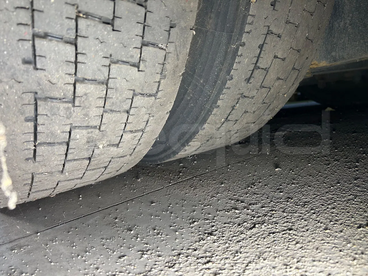 Mercedes-Benz Citaro O 530 LE - Euro5 - 220kW - 13.057mt - tread condition second axle tires left