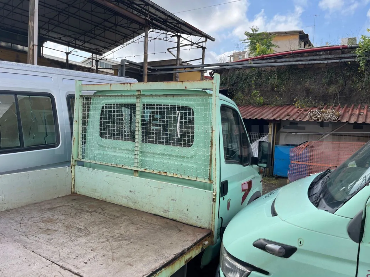 Iveco Bontempi 35C9A/ Euro 3 - 66.10 Kw - 6,248 Mt - 3/4 left rear side
