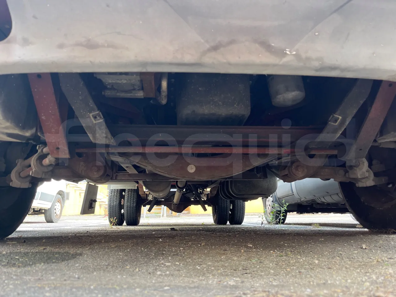 Iveco Bontempi 35C9A/ Euro 3 - 66.10 Kw - 6,248 Mt - front undercarriage from front