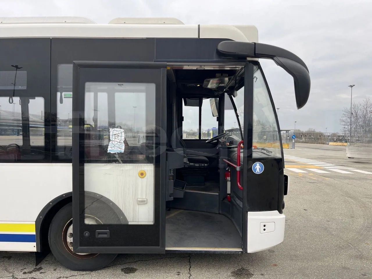 Vdl Citea LLE-120/255 405E1 - Euro6 - 182kW - 11.980mt - front door 1 open