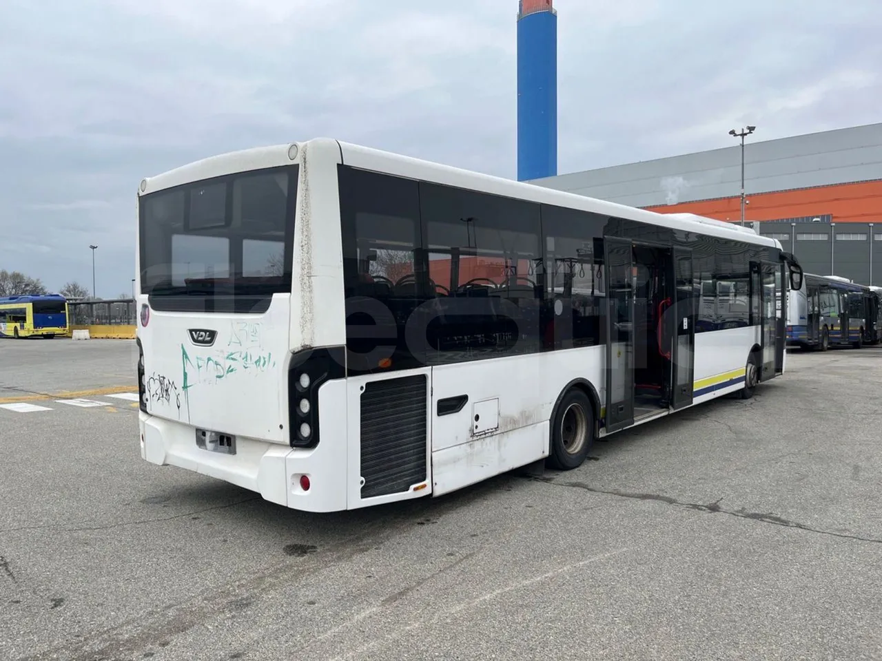 Vdl Citea LLE-120/255 405E1 - Euro6 - 182kW - 11.980mt - 3/4 right rear doors open