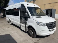 Mercedes-Benz Sprinter 518CDI/ Euro 6 - 120 Kw - 7,767Mt - 3/4 front right doors (mandatory for bus to scrap)