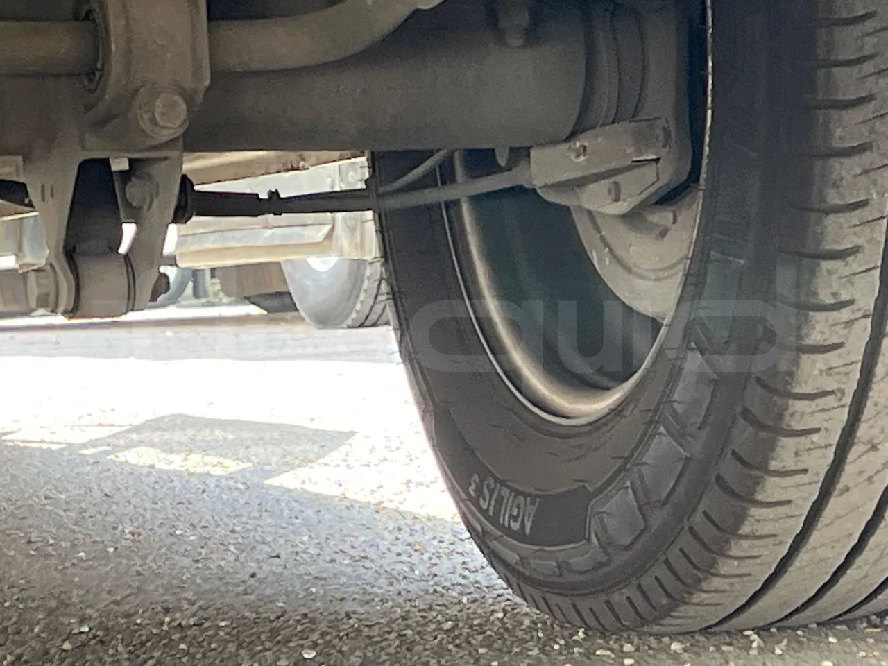 Mercedes-Benz Sprinter 518CDI/ Euro 6 - 120 Kw - 7,767Mt - axle 2 discs right