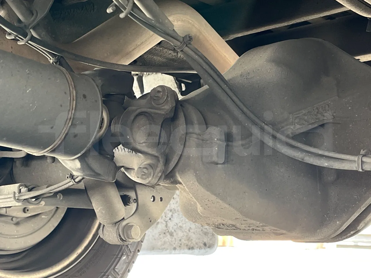 Mercedes-Benz Sprinter 518CDI/ Euro 6 - 120 Kw - 7,767Mt - driveshaft photo