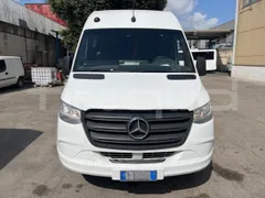 Mercedes-Benz Sprinter 518CDI/ Euro 6 - 120 Kw - 7,767Mt - front photo