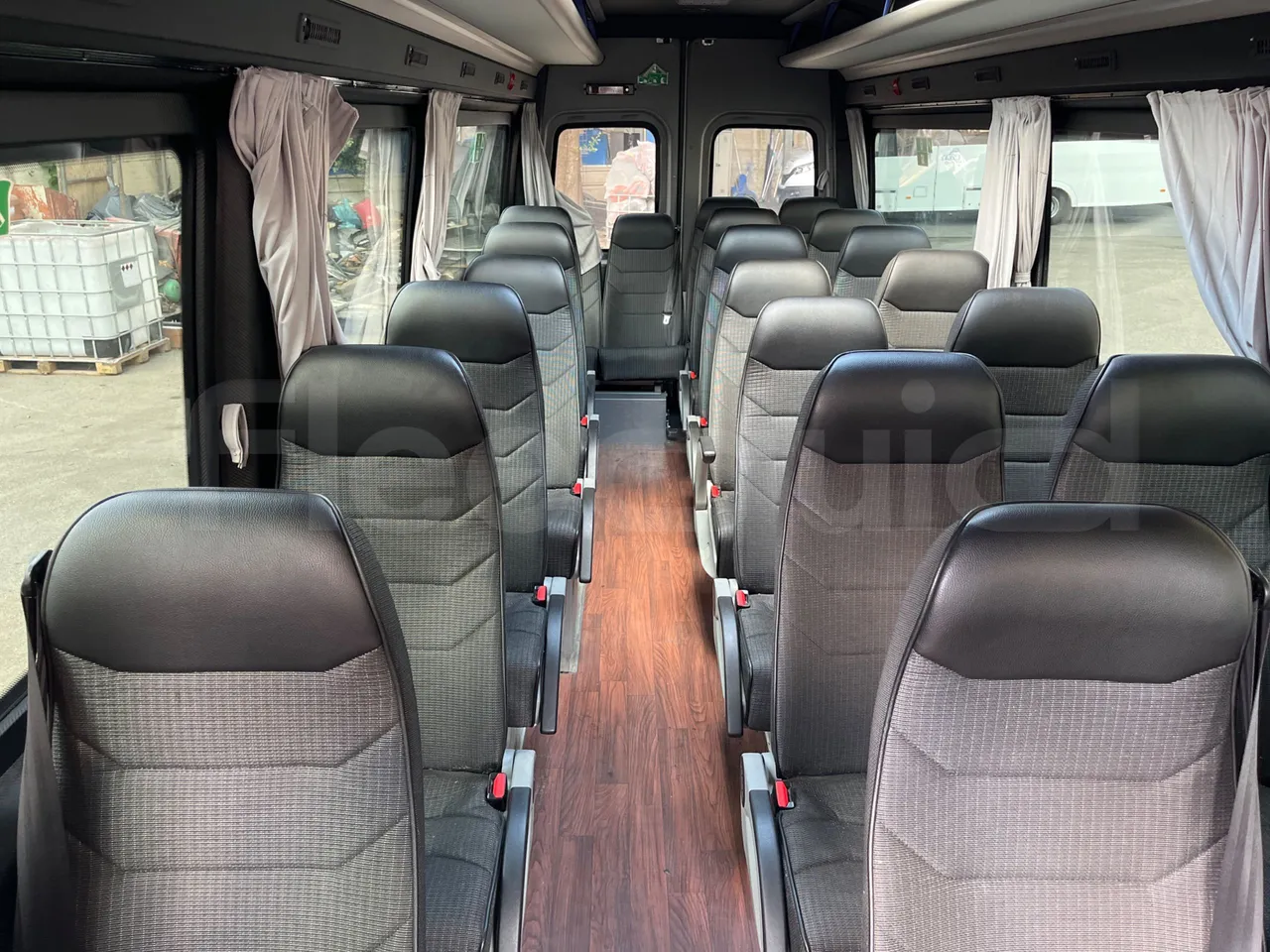 Mercedes-Benz Sprinter 518CDI/ Euro 6 - 120 Kw - 7,767Mt - interior reverse seats driver height (mandatory for bus to scrap)
