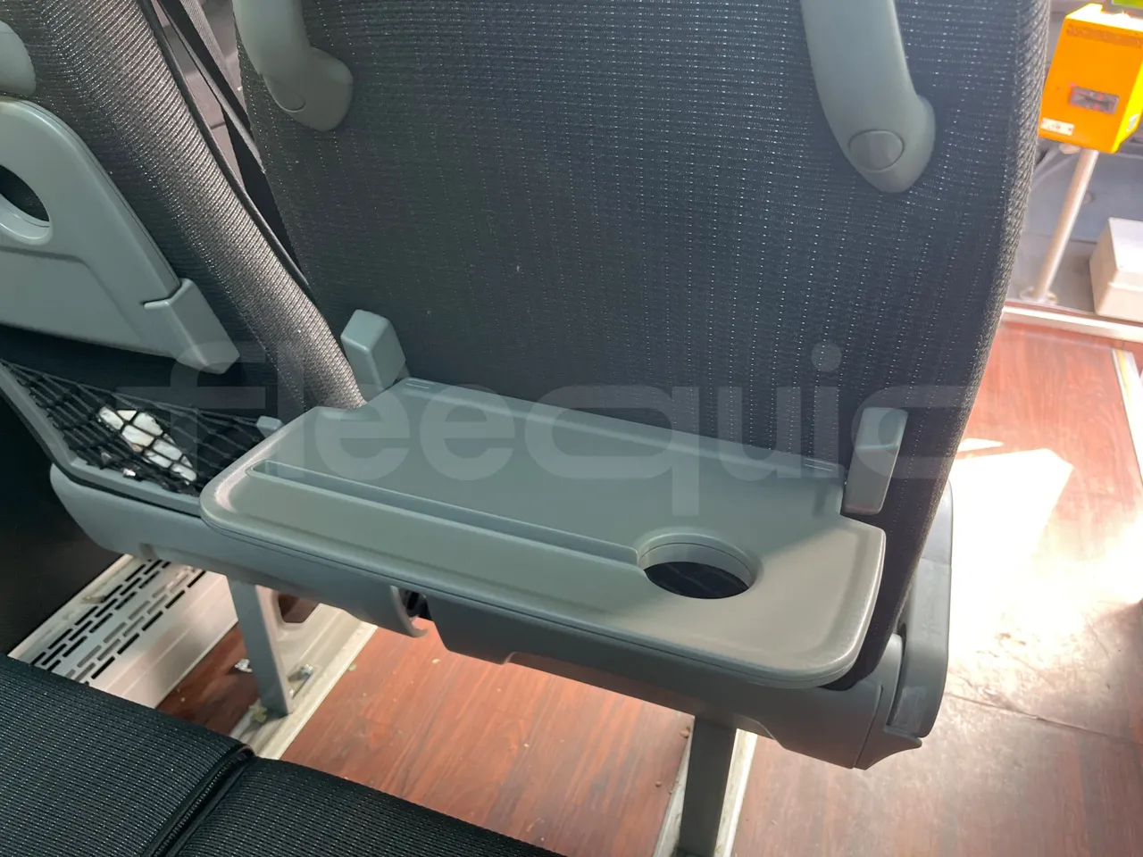 Mercedes-Benz Sprinter 518CDI/ Euro 6 - 120 Kw - 7,767Mt - table detail photo