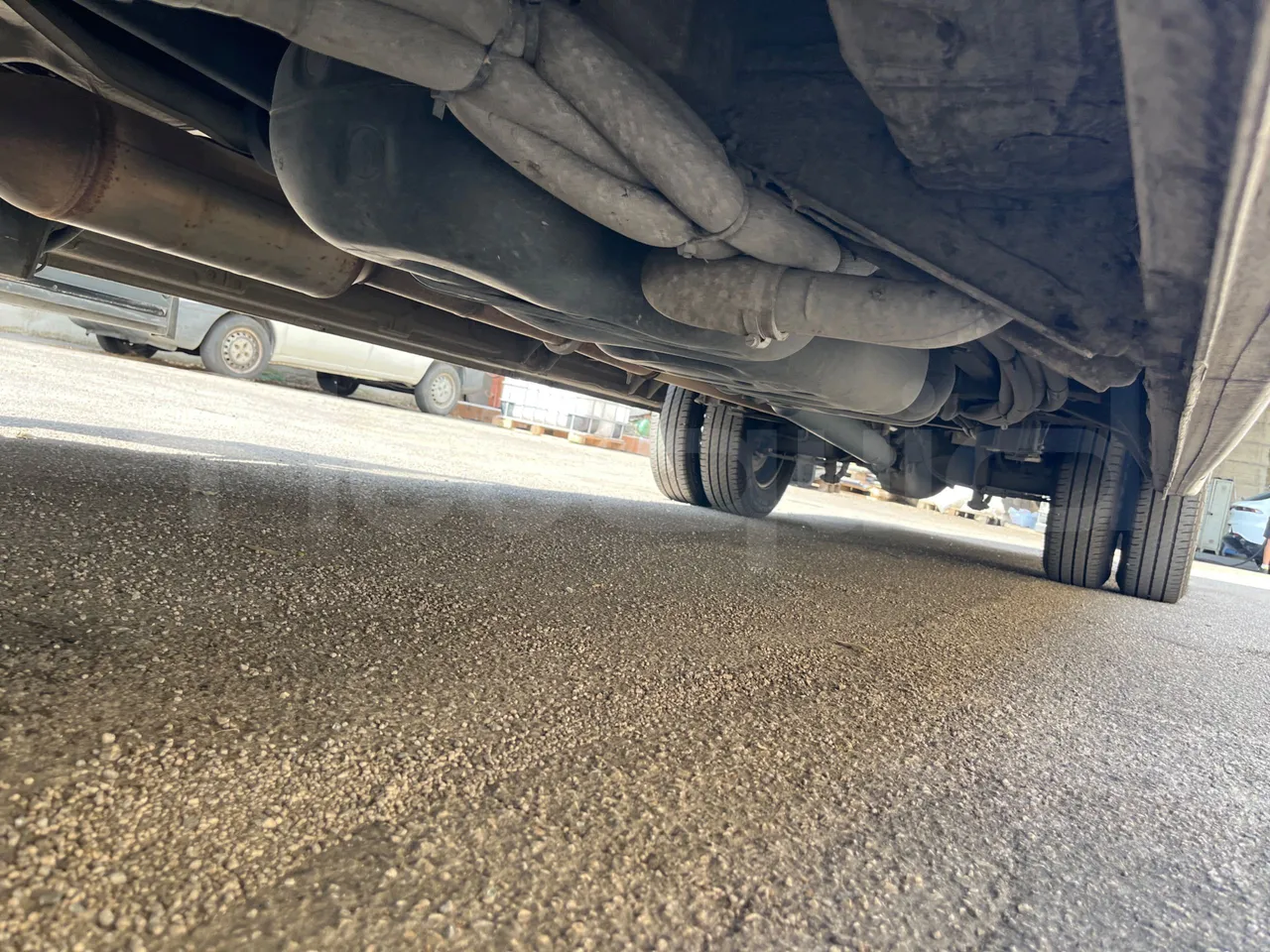 Mercedes-Benz Sprinter 518CDI/ Euro 6 - 120 Kw - 7,767Mt - central undercarriage photo