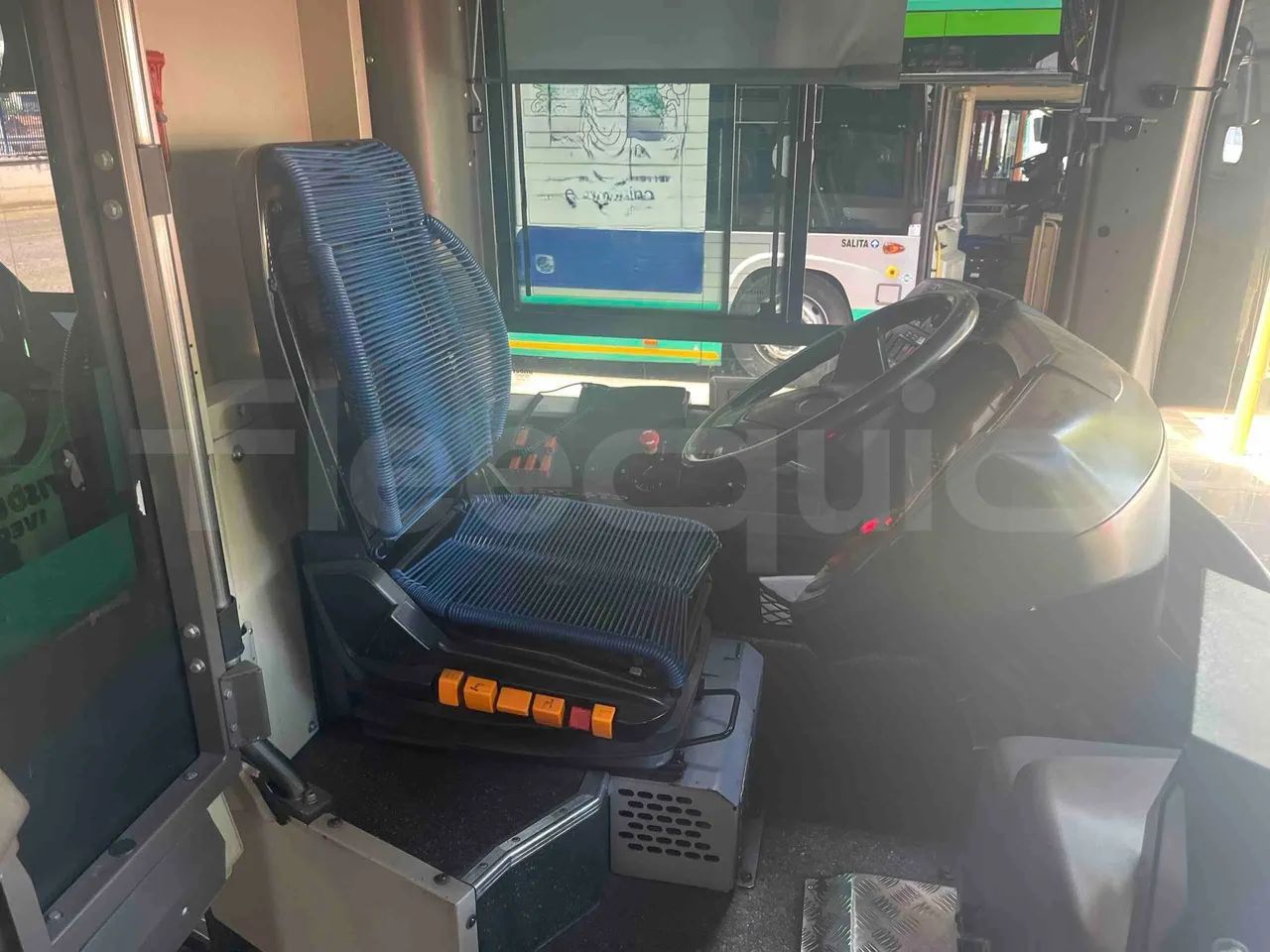 Iveco Citelis - driver's seat photo