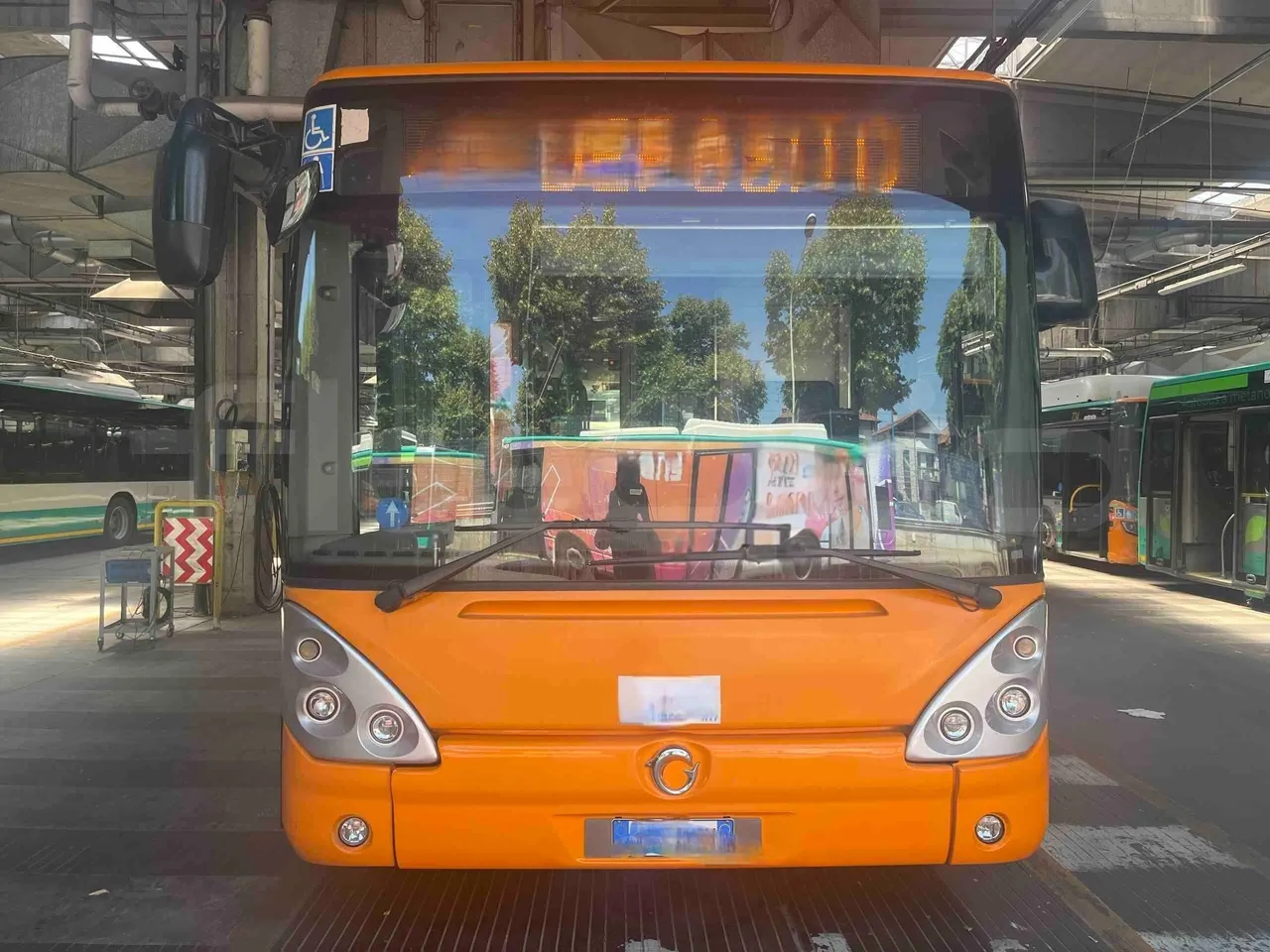 Iveco Citelis - front photo