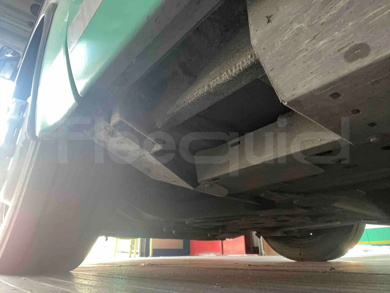 Iveco Citelis - front shock absorbers left