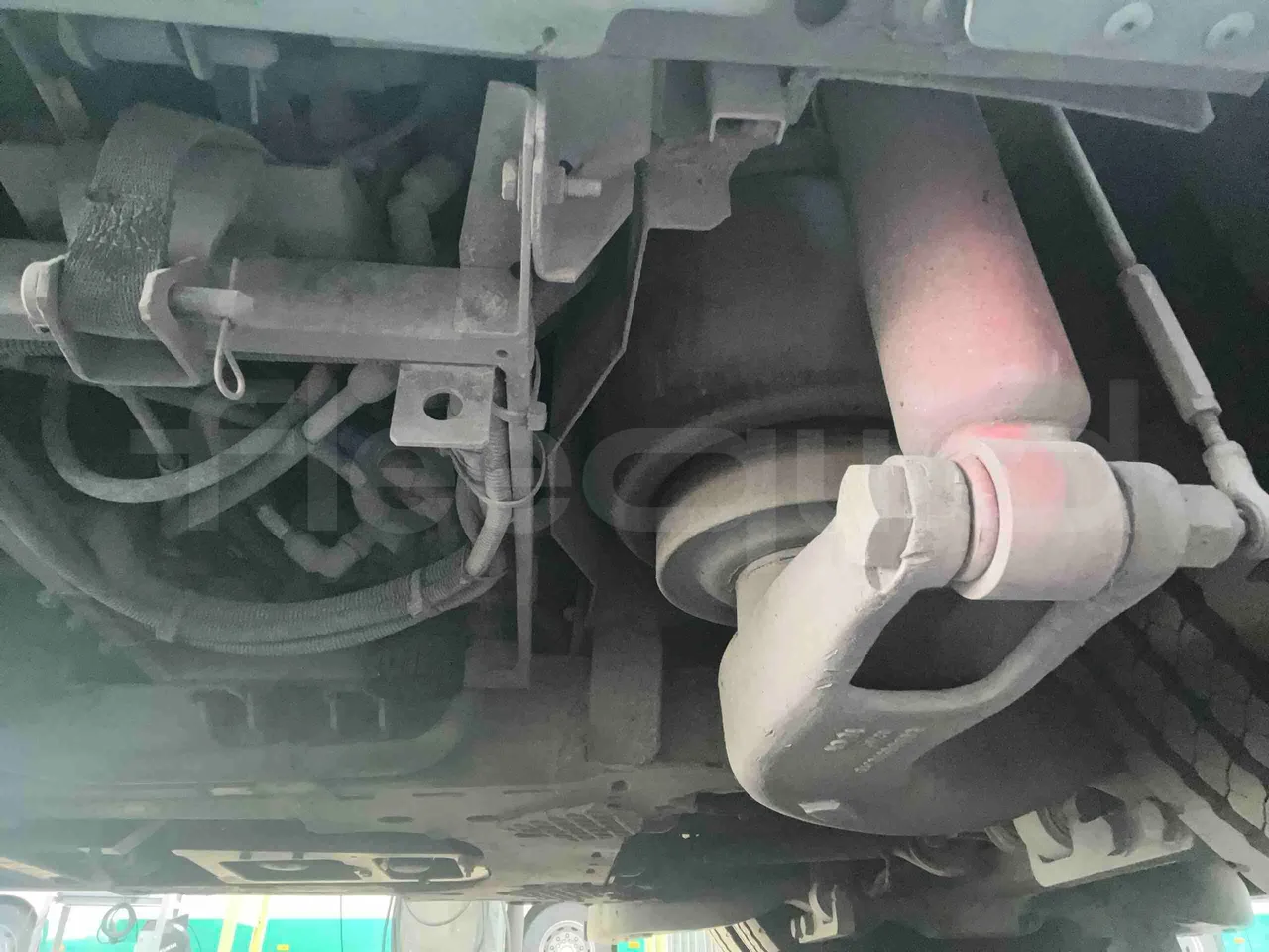 Iveco Citelis - central undercarriage photo