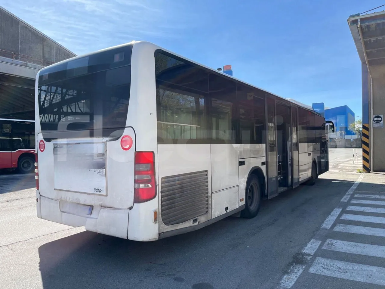Mercedes-Benz Citaro O 530 - Euro3 - 205kW - 12mt - 3/4 right rear doors open