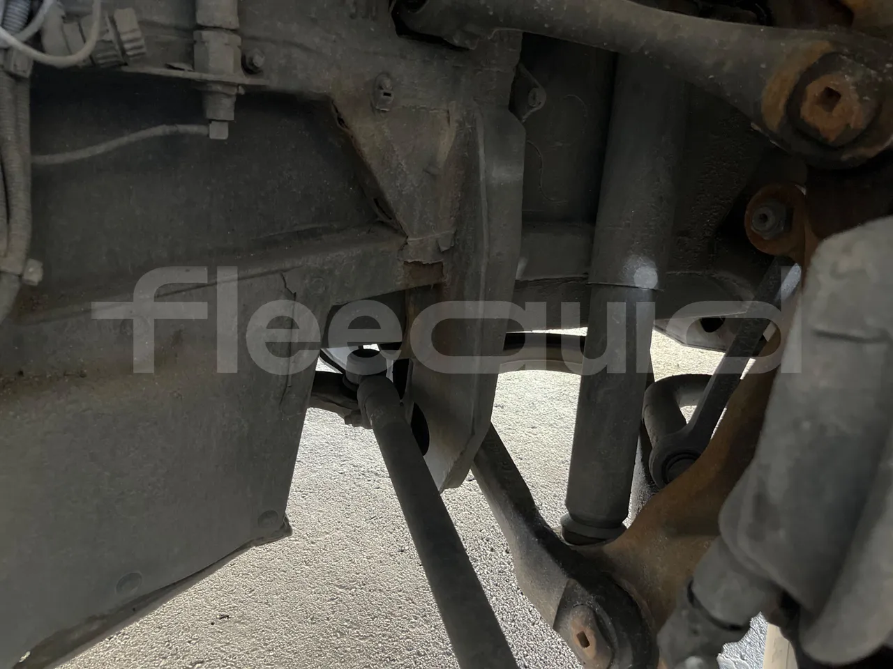 Mercedes-Benz Citaro O 530 - Euro3 - 205kW - 12mt - front shock absorbers left