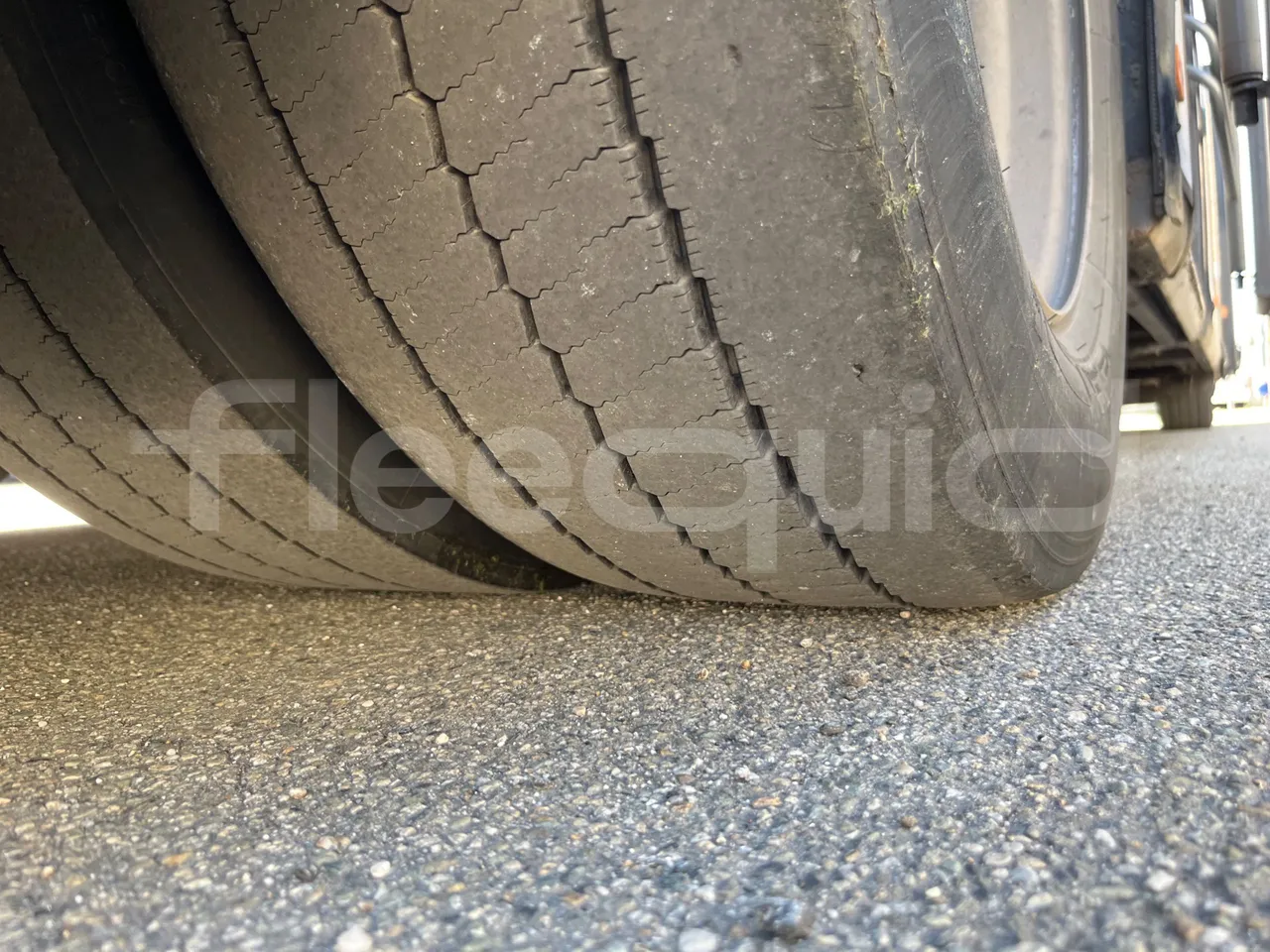Mercedes-Benz Citaro O 530 - Euro3 - 205kW - 12mt - tread condition second axle tires right