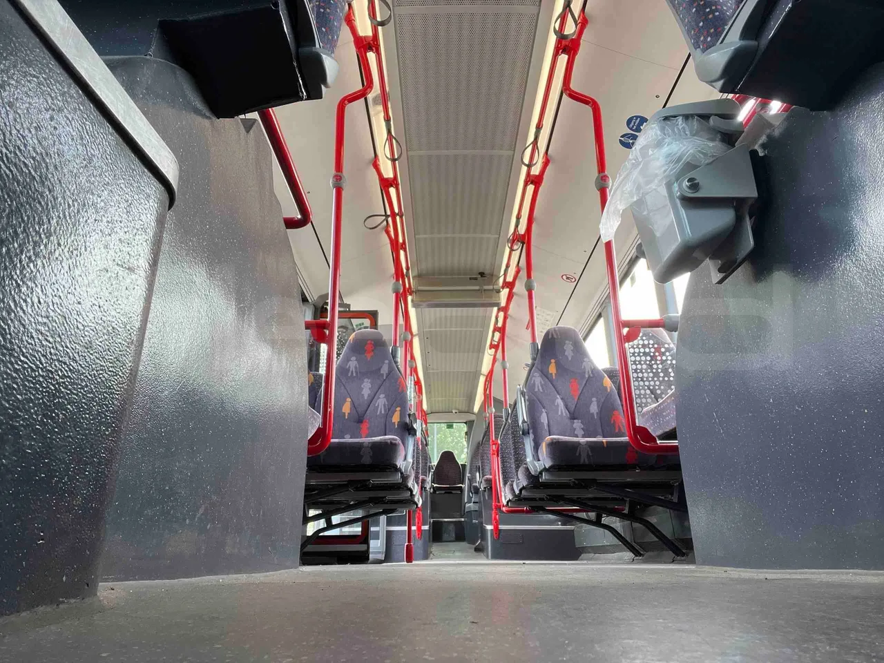 Mercedes-Benz Citaro - seat brackets photo