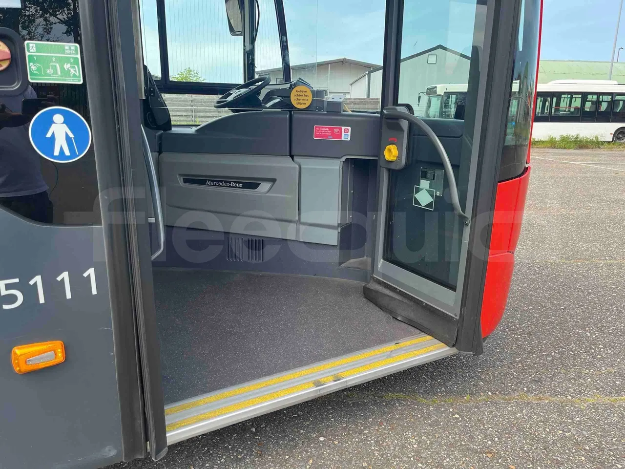 Mercedes-Benz Citaro - handrails photo