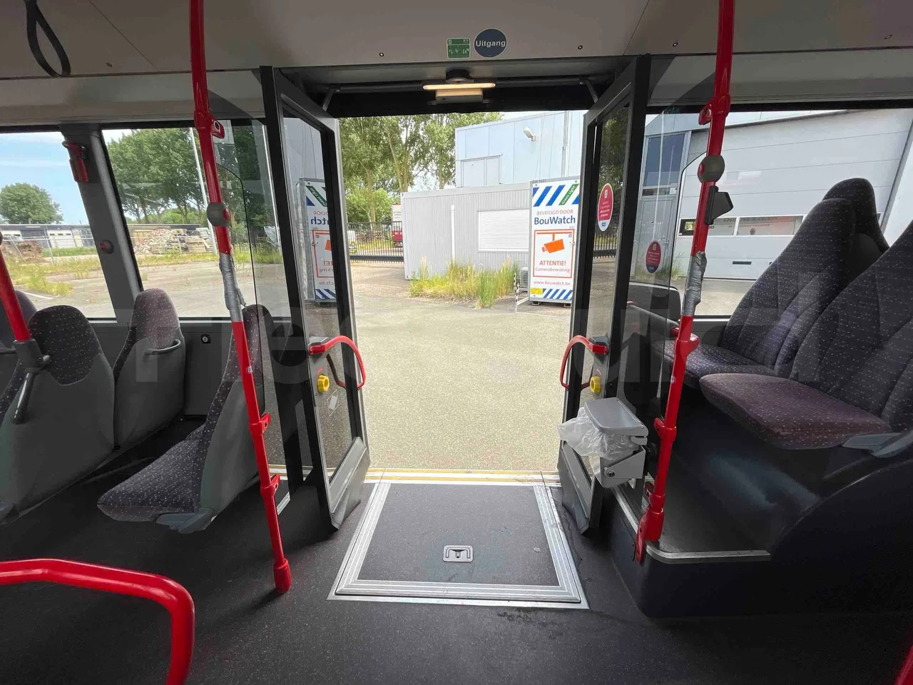 Mercedes-Benz Citaro - floor hatches photo