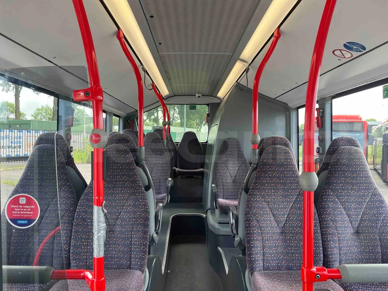 Mercedes-Benz Citaro - reverse view middle aisle