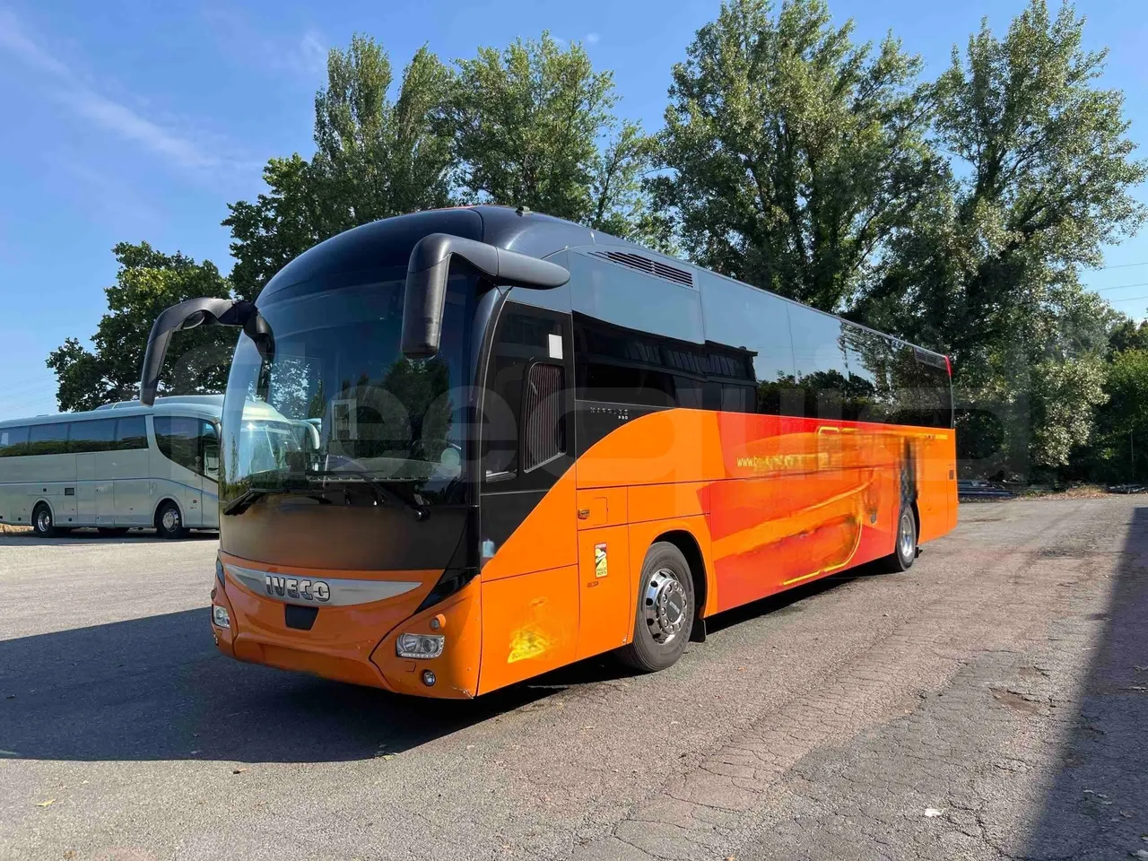Iveco Magelys - 3/4 Front Left Side
