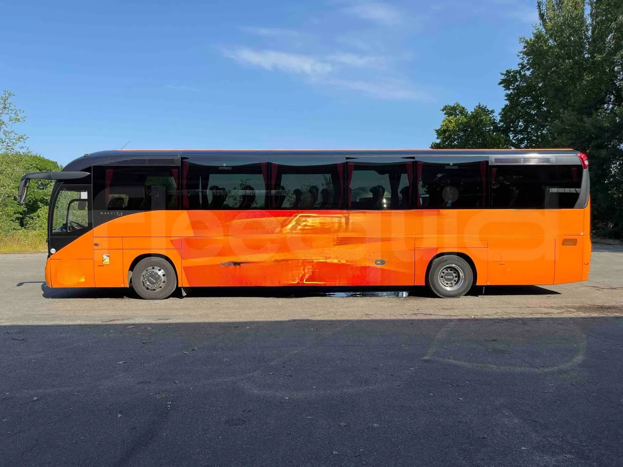 Iveco Magelys - Left Side