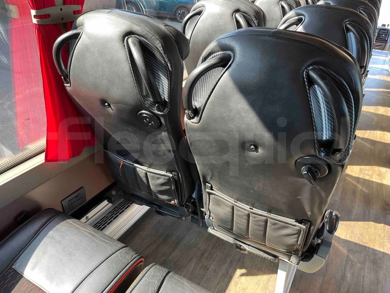 Iveco Magelys - Turntable Internal
