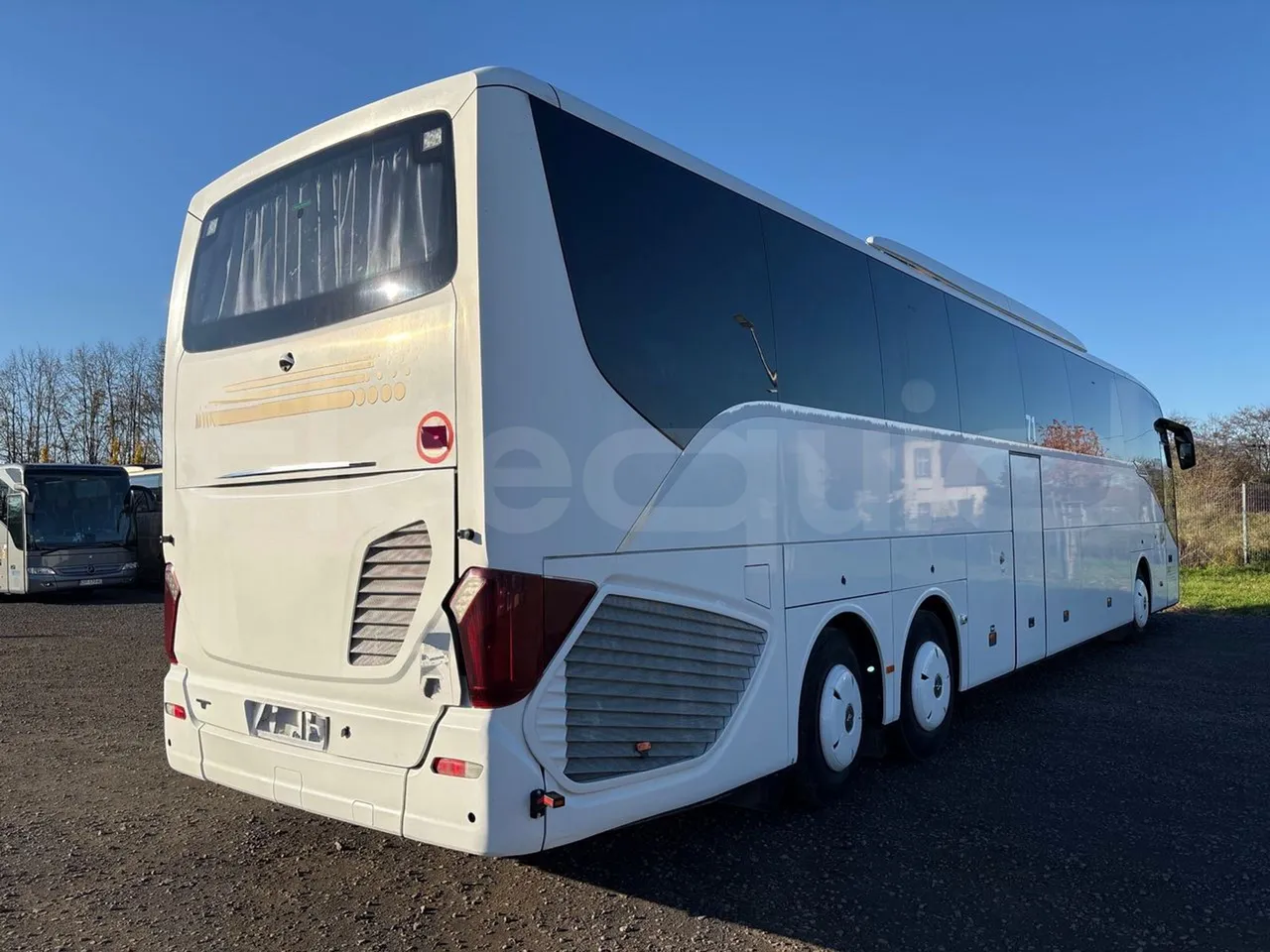 Setra S517 HD 41003 - EURO6 - 350kw - 14.165m - 3/4 right rear doors closed