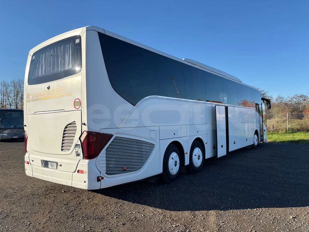 Setra S517 HD 41003 - EURO6 - 350kw - 14.165m - 3/4 right rear doors open