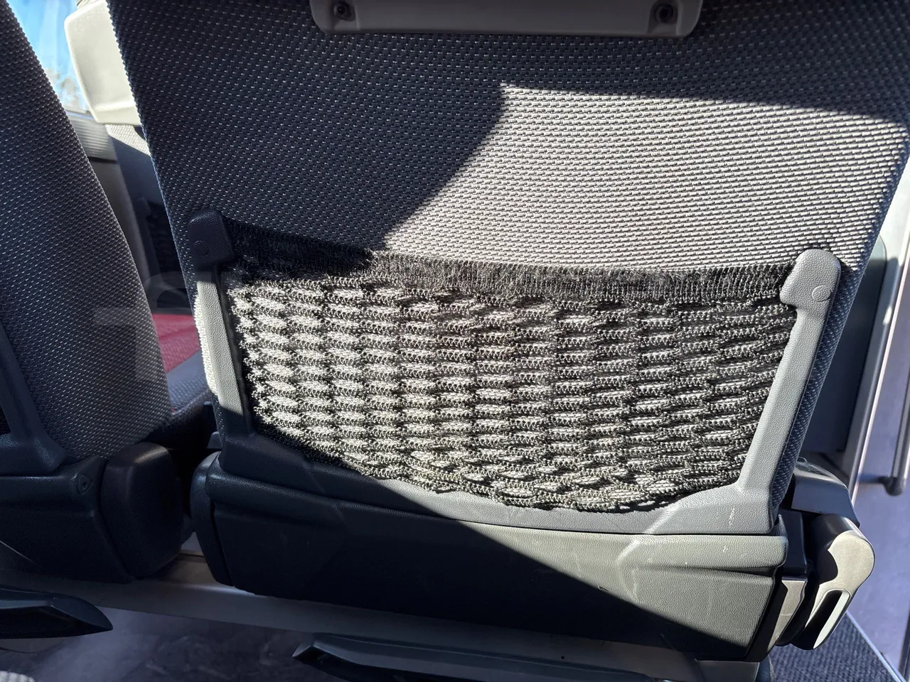 Setra S517 HD 41003 - EURO6 - 350kw - 14.165m - mesh detail photo