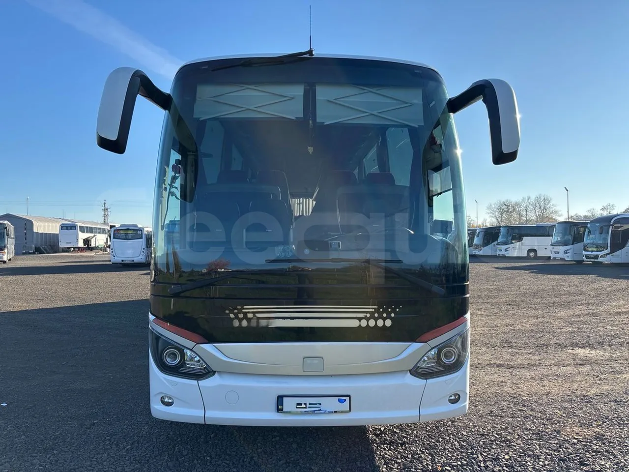 Setra S517 HD 41003 - EURO6 - 350kw - 14.165m - front photo